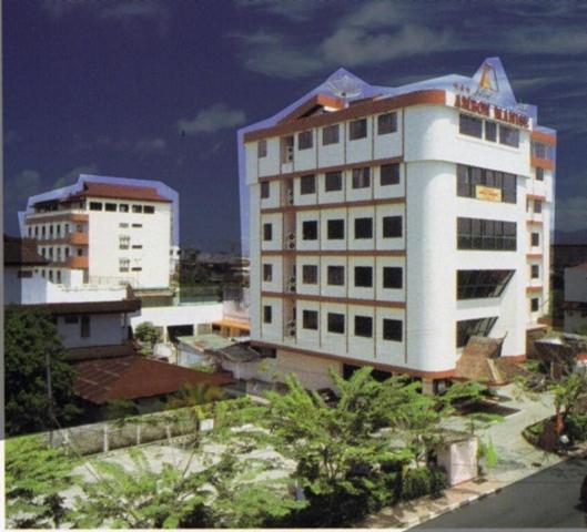Amans Hotel Ambon Esterno foto